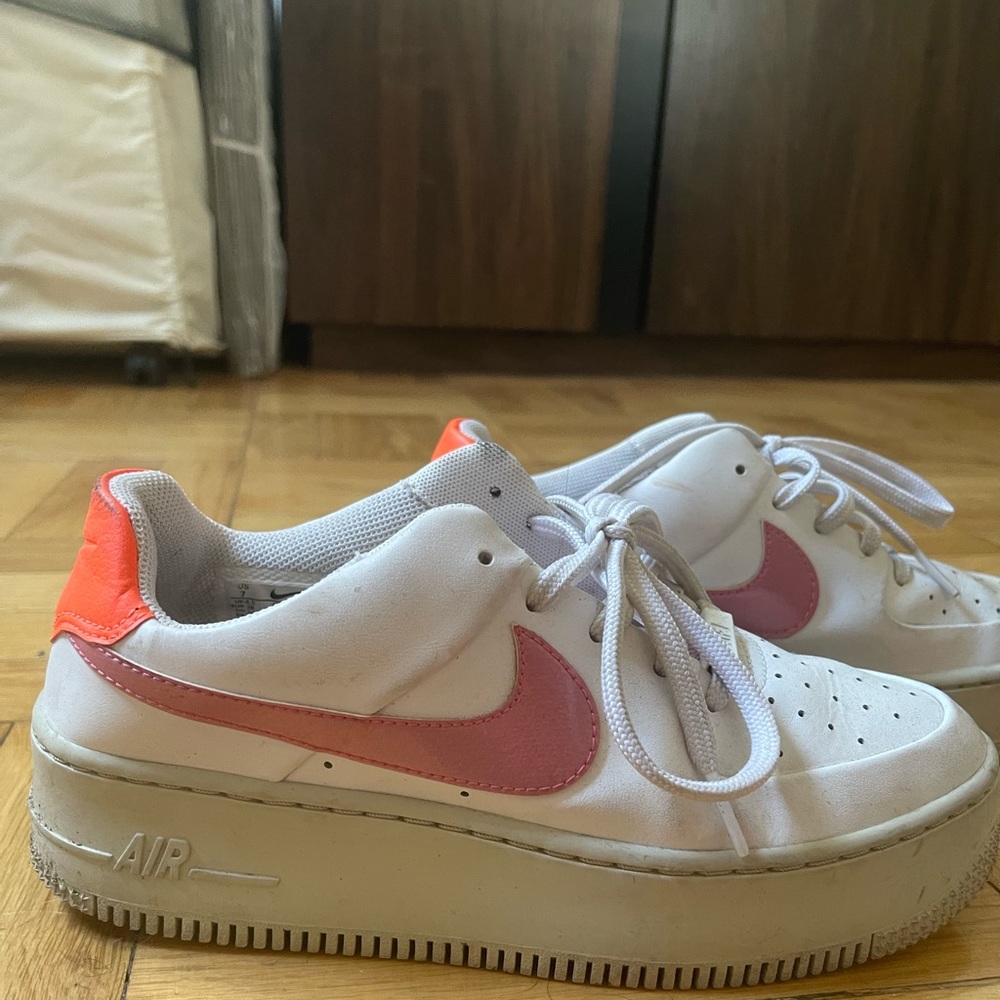 Nike air forces limited availability 2020 design size 7